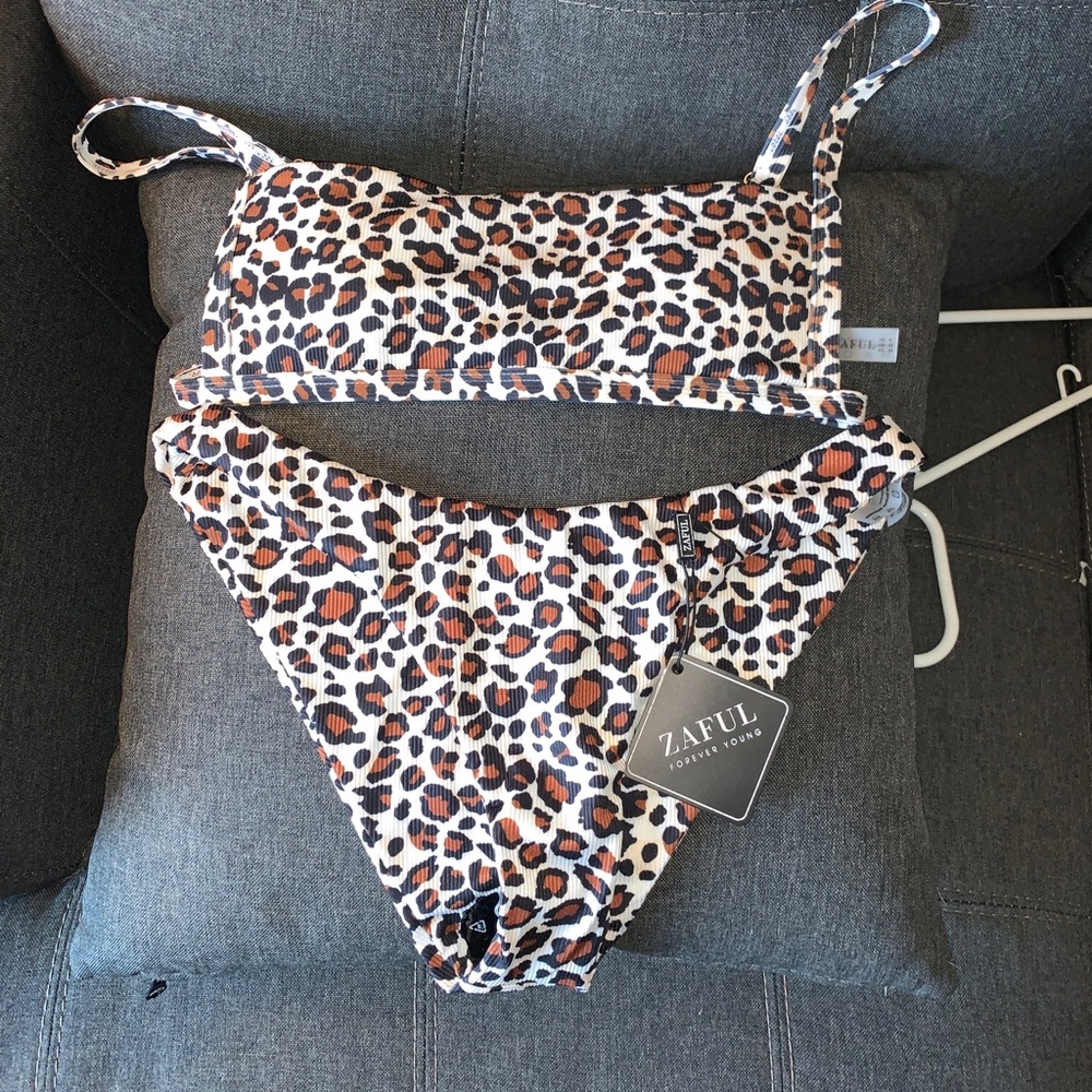 Bathing suit